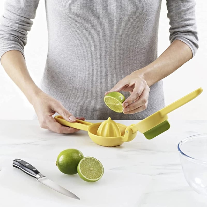 Picture of Effortless Twist & Squeeze Hand Juicer: Manual Lemon, Orange, Citrus, Fruit, and Vegetable Lime Squeezer