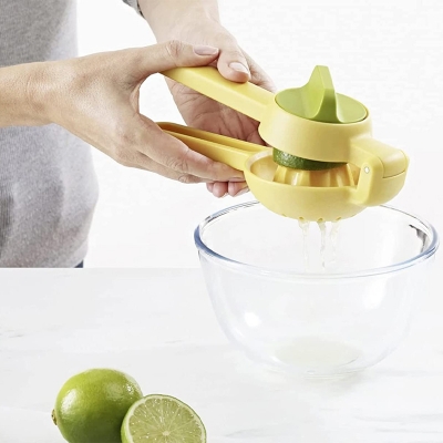 Picture of Effortless Twist & Squeeze Hand Juicer: Manual Lemon, Orange, Citrus, Fruit, and Vegetable Lime Squeezer