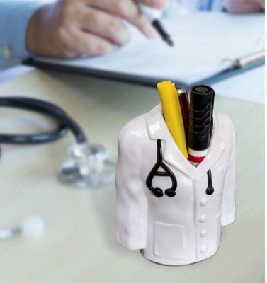 Picture of Doctor Coat Pen stand with Your name at the back. For Doctors, Surgeon, Medico, Dr. and Medical Aspirants. Best gifts for birthdays, graduation special occasion White 
