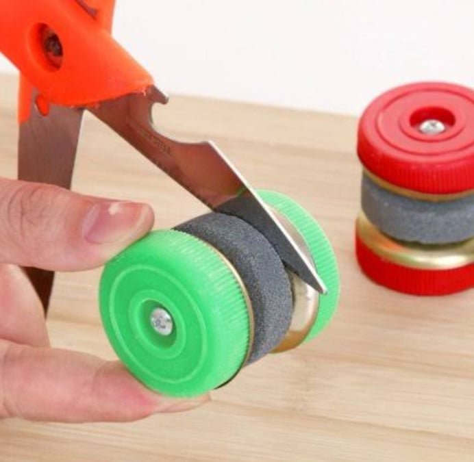 Picture of 1pcs Mini Knife Sharpener, Multifunction Round Grinding Wheels Sharpening Stone Household Kitchen Accessories Tool Portable Multicolor 