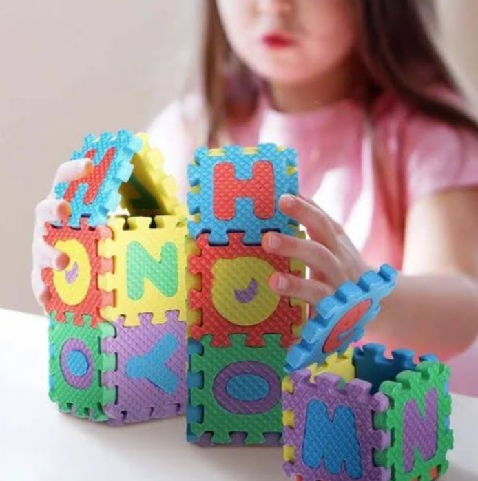 Picture of 36 Pcs Alphabet Puzzel Met for Childrens Multicolor 