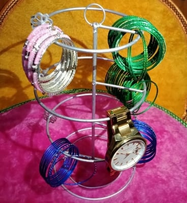 Picture of Metal Churir rack braclet stand jewellery display rack for women Silver 