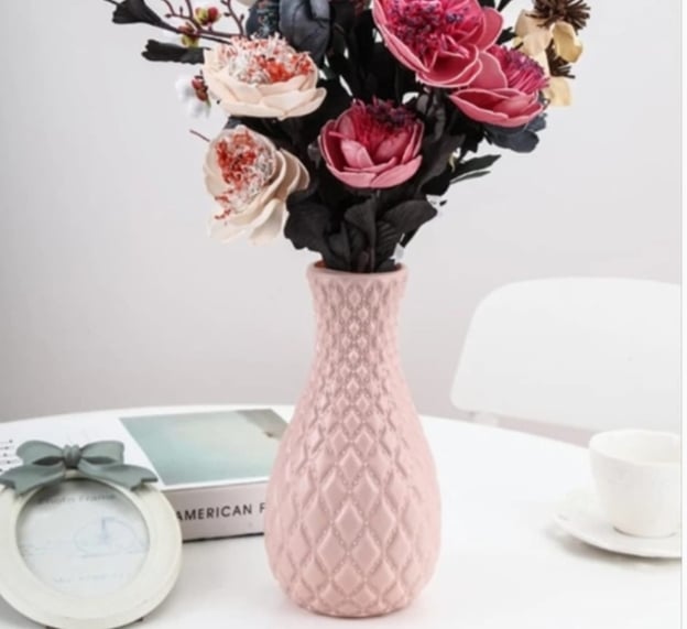 Picture of Unbreakable Plastic Flower Vase Decoration Home White Imitation Ceramic Vases Flower Pot Decor Style Flower Container Multicolor 