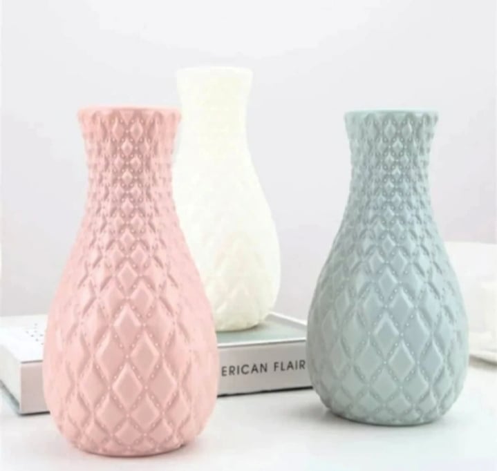 Picture of Unbreakable Plastic Flower Vase Decoration Home White Imitation Ceramic Vases Flower Pot Decor Style Flower Container Multicolor 