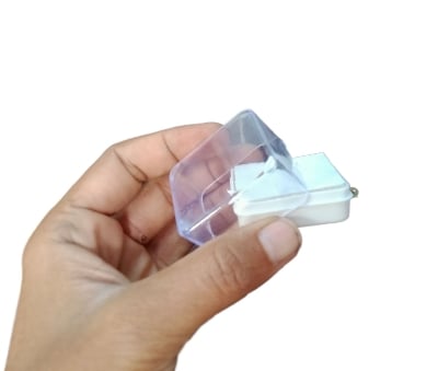 Picture of 6Pcs Mini Plastic Beads Storage Box Transparent Jewelry Storage Case Mini Clear Jewelry Box Organizer with Lid, Square Earplug Pill Storage Box Case for Small Items Bead Makeup Craft Project Containers  