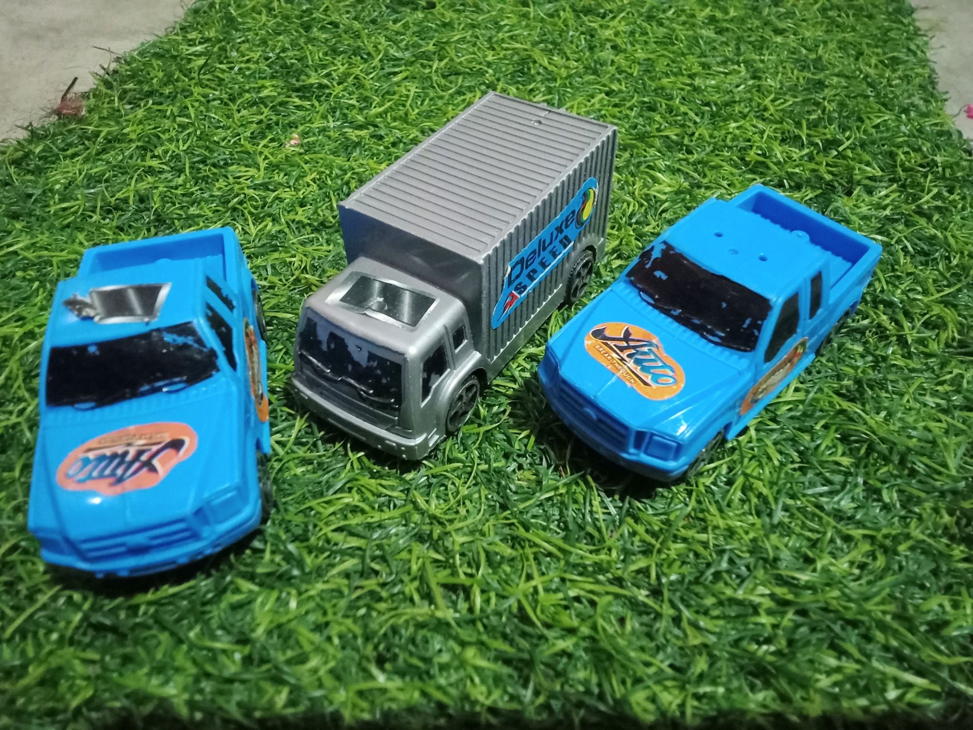 Picture of  3 pcs Jeep Pickup Cars Model Vehicle Toys For Kids Pull Back Mini Auto Racing Car Children tiny Toy Gifts Multicolor 