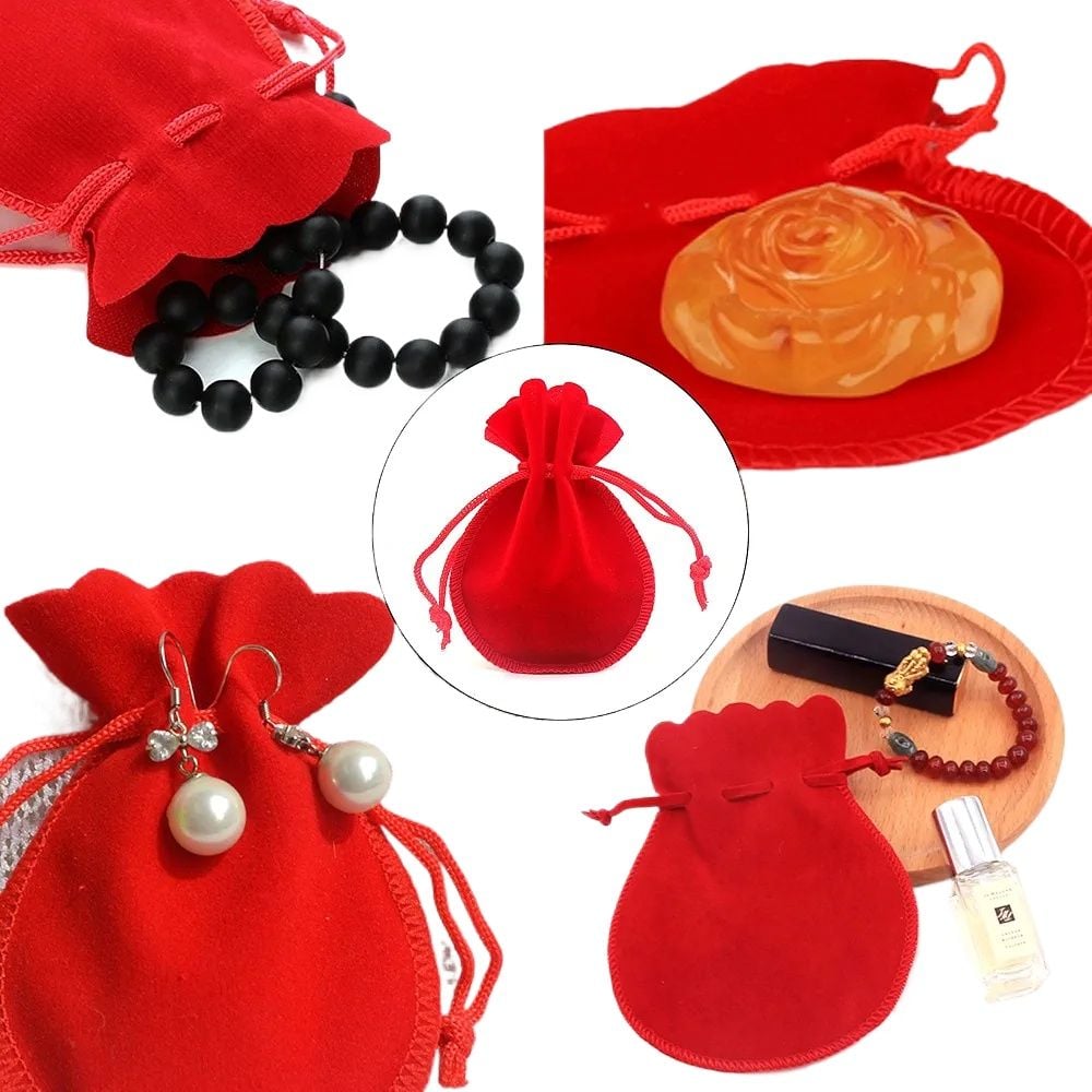 Picture of 3 pcs Small Jewelry Pouch Velvet Pouch with Drawstring Gift Bag Jewelry Pouch DIY Candy Gift Bags for Jewelry Gift Party Wedding Occasions,Portable,9x7cm Red 