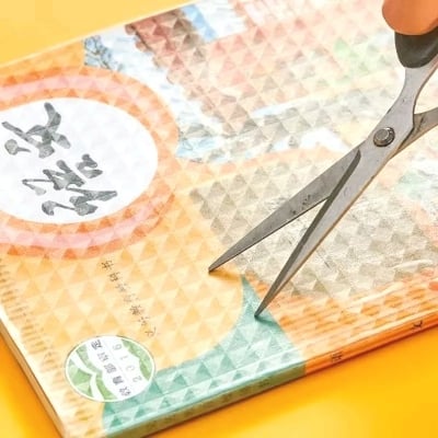 Picture of Book cover A4 and 16k 10 pieces transparent self-adhesive textbook cover, Book cover for primary and kindergarten school students, waterproof book cover  
