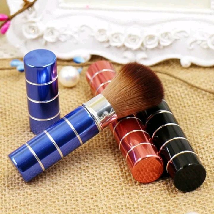 Picture of 3 Pcs Makeup Cosmetic Brush , Cosmetic Metal Professional Portable Blush Brush Makeup Tools Retractable Multicolor 