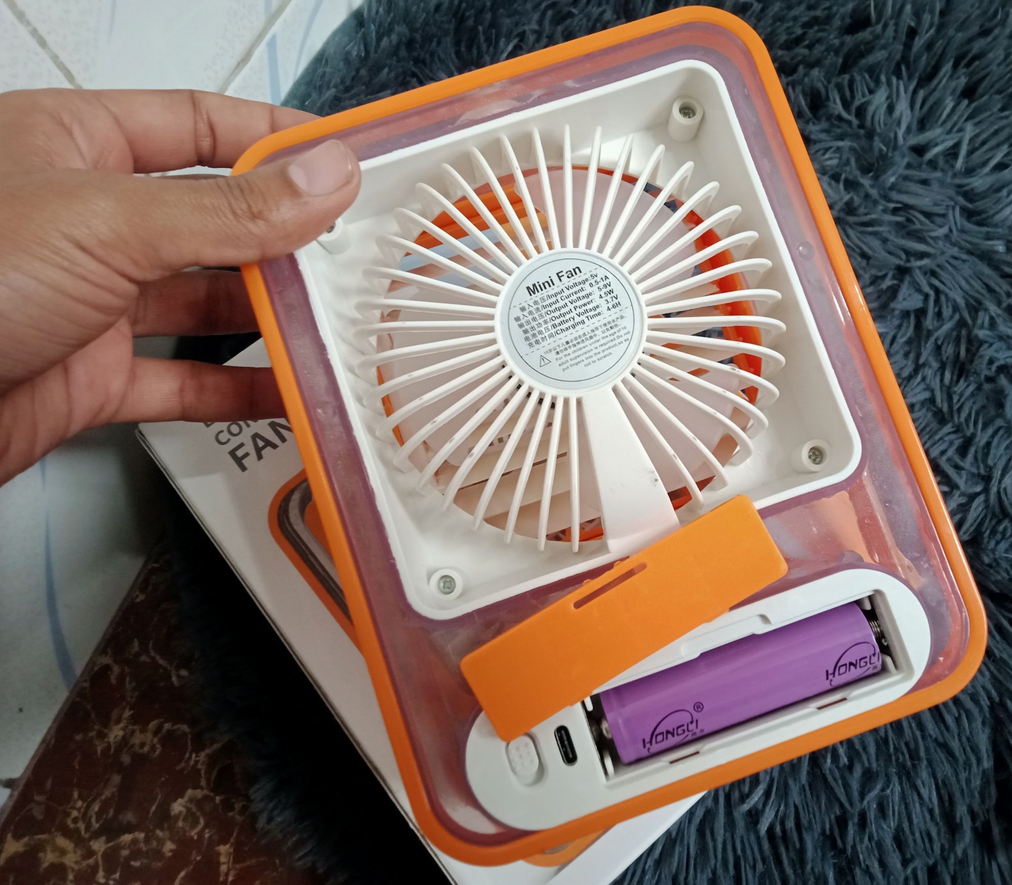 Picture of Cooler fan with Mist spray Charging Desk Fan Night Light,Electric rechargeable Water Misting Fan,Portable Quiet Mini Desktop Table Cooling Fan Multicolor 