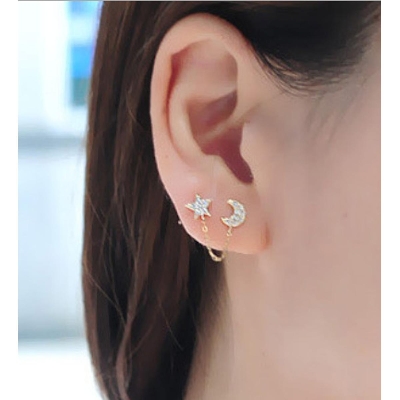 Picture of Fashionable Earrings For Girls