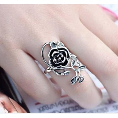 Picture of Finger Ring For Women Retro Silvery Romantic Rose Leaf Vine Garland Women Party Make-Up Jewelry