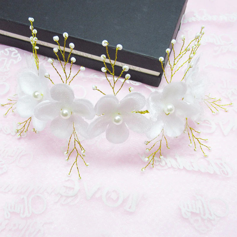 Picture of Fashionable Women Wedding Headbands Bridal Hair Accessories Beautiful Flower Headbands