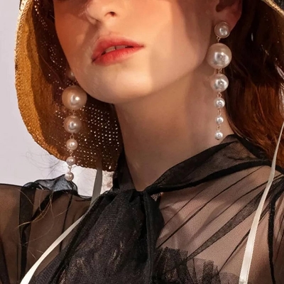 Picture of Trend Simulation Pearl Long Earrings Female White Round Pearl Wedding Pendant Earrings Fashion Korean Jewelry Earrings