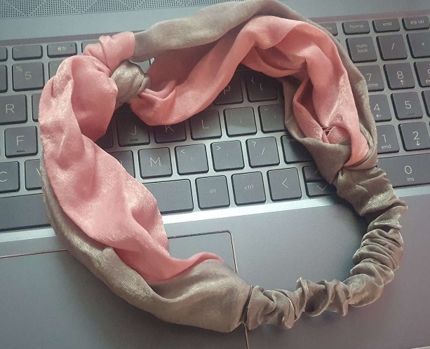 Picture of Fashionable Women Makeup And Sports Hair Band - Hair Band