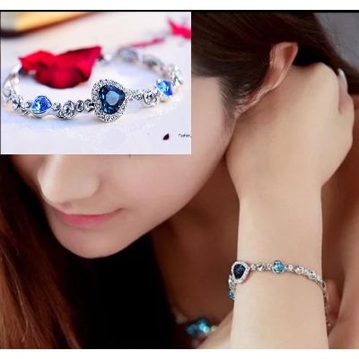 Picture of Blue Heart Girl Crystal Bracelet  Female Korean Simple Ornaments Girlfriends Birthday Gift