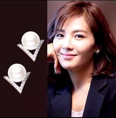 Picture of Stylish And Fashionable  Triangle Stud Earrings For Women