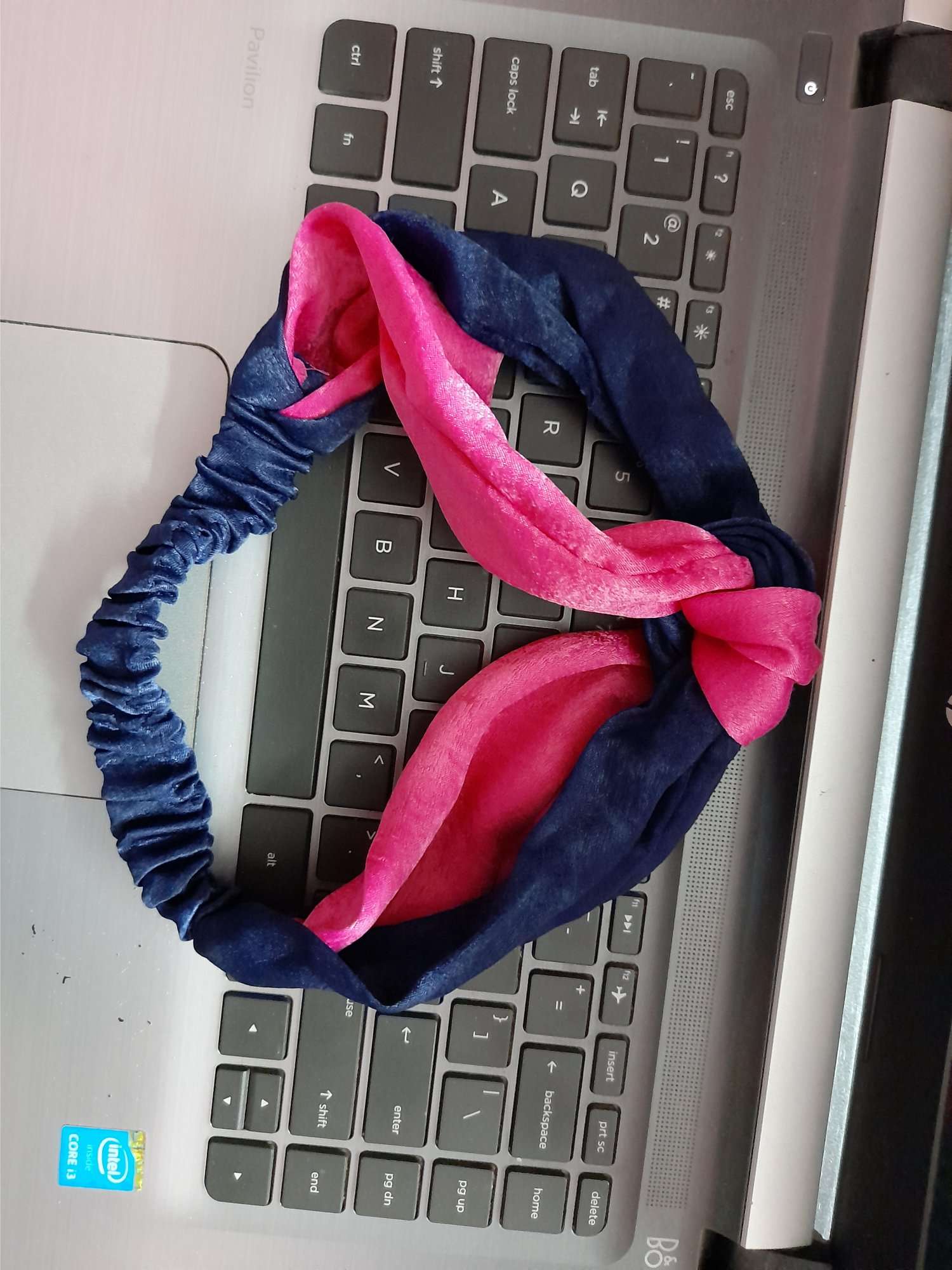 Picture of Fashionable Makeup Hair Band For Girls cute sports makeup wash face sweet with hair band