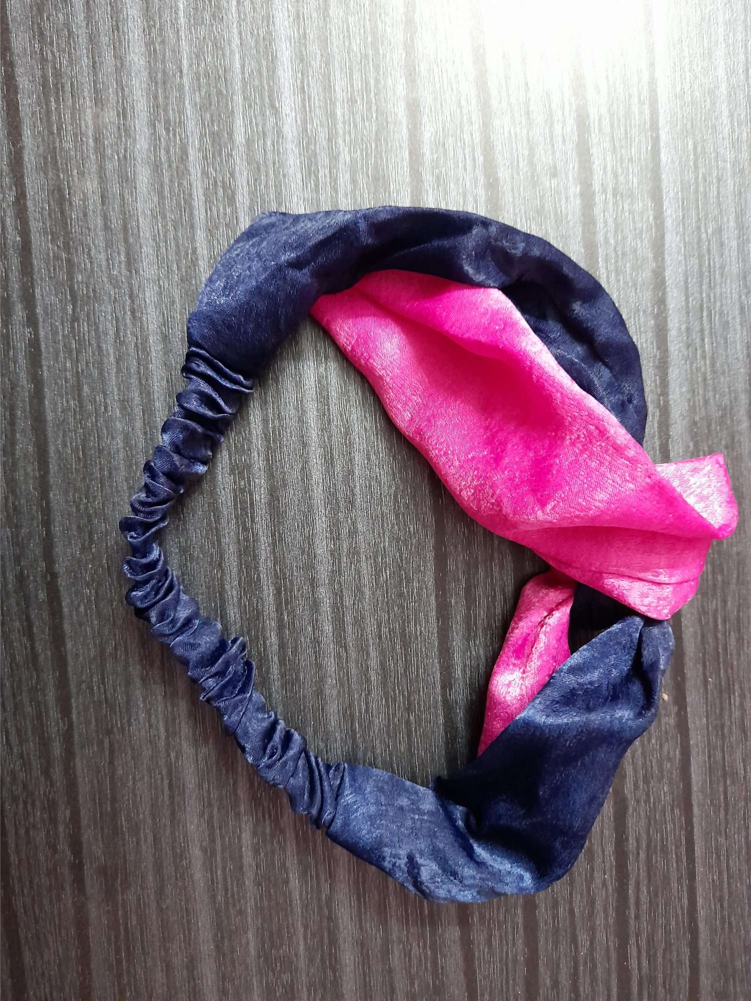 Picture of Fashionable Makeup Hair Band For Girls cute sports makeup wash face sweet with hair band
