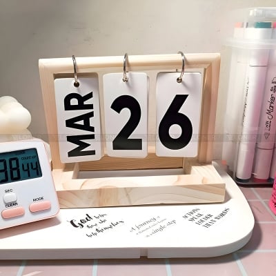 Picture of Wooden Flip Chart Perpetual Desk Calendar
