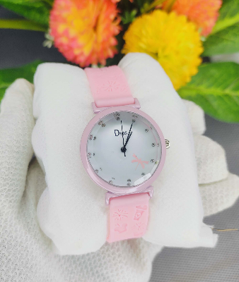 Picture of Women Fashion Casual Office Rubber Strap Watch Ladies Analog Watch