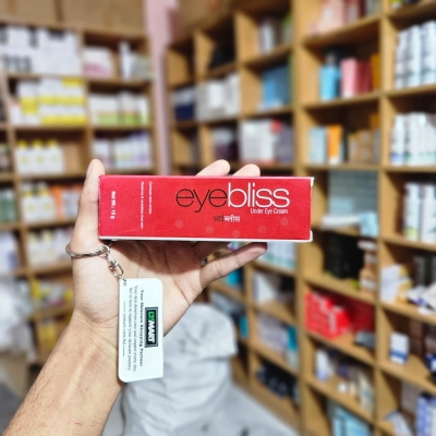 Picture of Eyebliss Under Eye Cream with Vitamin E & Cucumber (15 g)