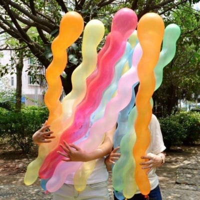 Picture of 10 pcs Spiral Wedding Birthday Party Decoration 10 pcs Magic Long Ballons (Multicolor)