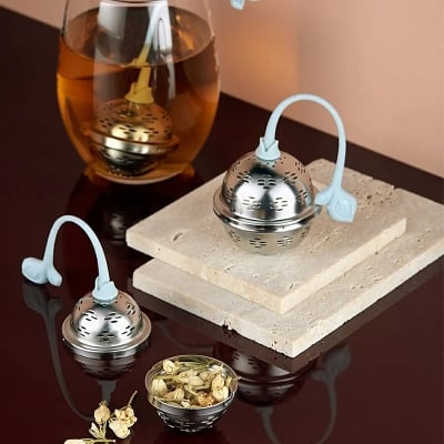Picture of Silicone Handle of Tea Filter 1 pc, food-graded 304 Stainless Steel Tea Strainer, Tea Infusers for Loose Tea, Reusable Tea Ball (Silver)