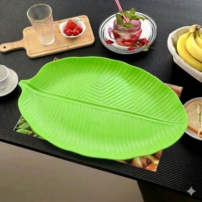 Picture of Banana Leaf Shaped Plastic Plate, Green Banana Leaf Shaped Plastic Serving Plate - Reusable Banana Leaf Design Dining Plate for Kitchen, Parties and Festivals (Green)