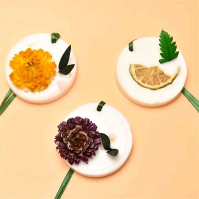Picture of 1pc Aromatherapy Wax Wardrobe Shoe Cabinet Incense Lasting Fragrance Solid Wax Block Pendant Slice Lavender Flavor (Multicolor)