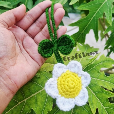 Picture of Handmade Crochet Daisy Flower Hair Tie | Floral Scrunchie | Ponytail Holder | Keychain Bag Charm | Cute Knitted Hair Accessory | Aesthetic Handmade Gift for Women Girls | CraftYana - Daisy