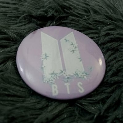 Picture of Fashion KPOP BTS Bangtan  Badge Brooch Chest Pin Souvenir Gift Fans Brooch Jewelry BTS LOGO Multicolor 