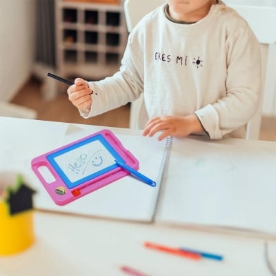 Picture of Magnetic Slate and Magnetic Pen Writing Slate Toy Multicolor 
