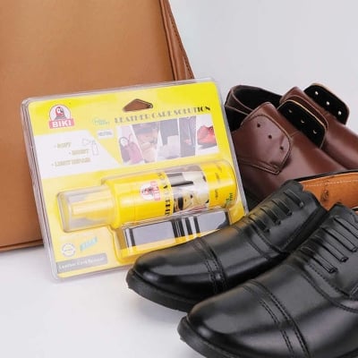 Picture of Leather Protect Nursing 150ml Sponge Spray Kit Leather Protection Solution Shoe Polish Leather Shoe Care Solution Spray 1Pc Multicolor Int: One size