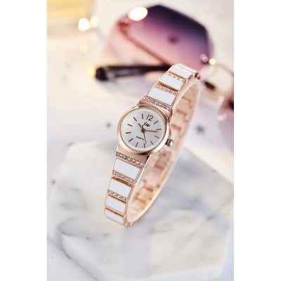 Picture of Watches for Women Analog Quartz Rhinestone Diamond Watch