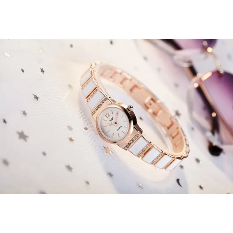Picture of Watches for Women Analog Quartz Rhinestone Diamond Watch