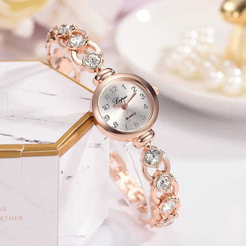 Picture of Women's Watches 2024 Luxury Brands Stainless Steel with Crystal Bracelet, Fashion Style Women's Wristwatch for Daily Wear
