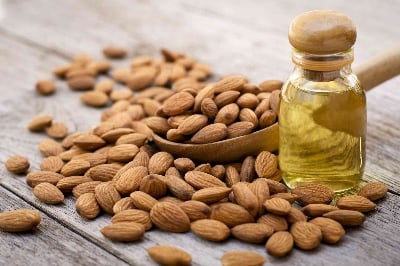 Picture of Almond Oil/ Kath Badam Tel- 200 ml