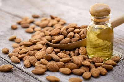 Picture of Almond Oil/ Kath Badam Tel- 100 ml