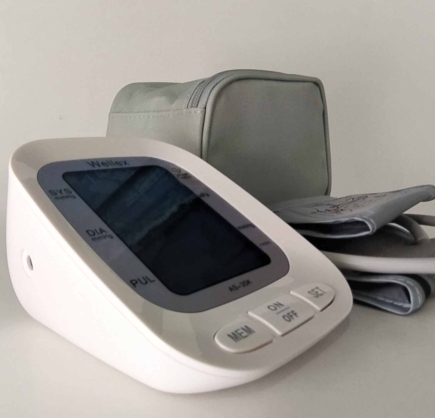 Picture of Electronic Blood Pressure Machine & Pulse Rate Monitoring Meter for Accurate Measurement Multicolor