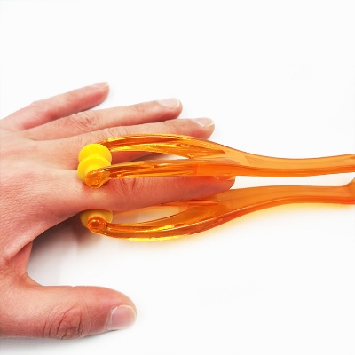 Picture of 01 Pcs Portable Finger Massager/ Hand Acupuncture Points Finger Joint Hand Massager Rollers Handheld Massager Relaxation Blood Circulation Health Care Massage Multicolor