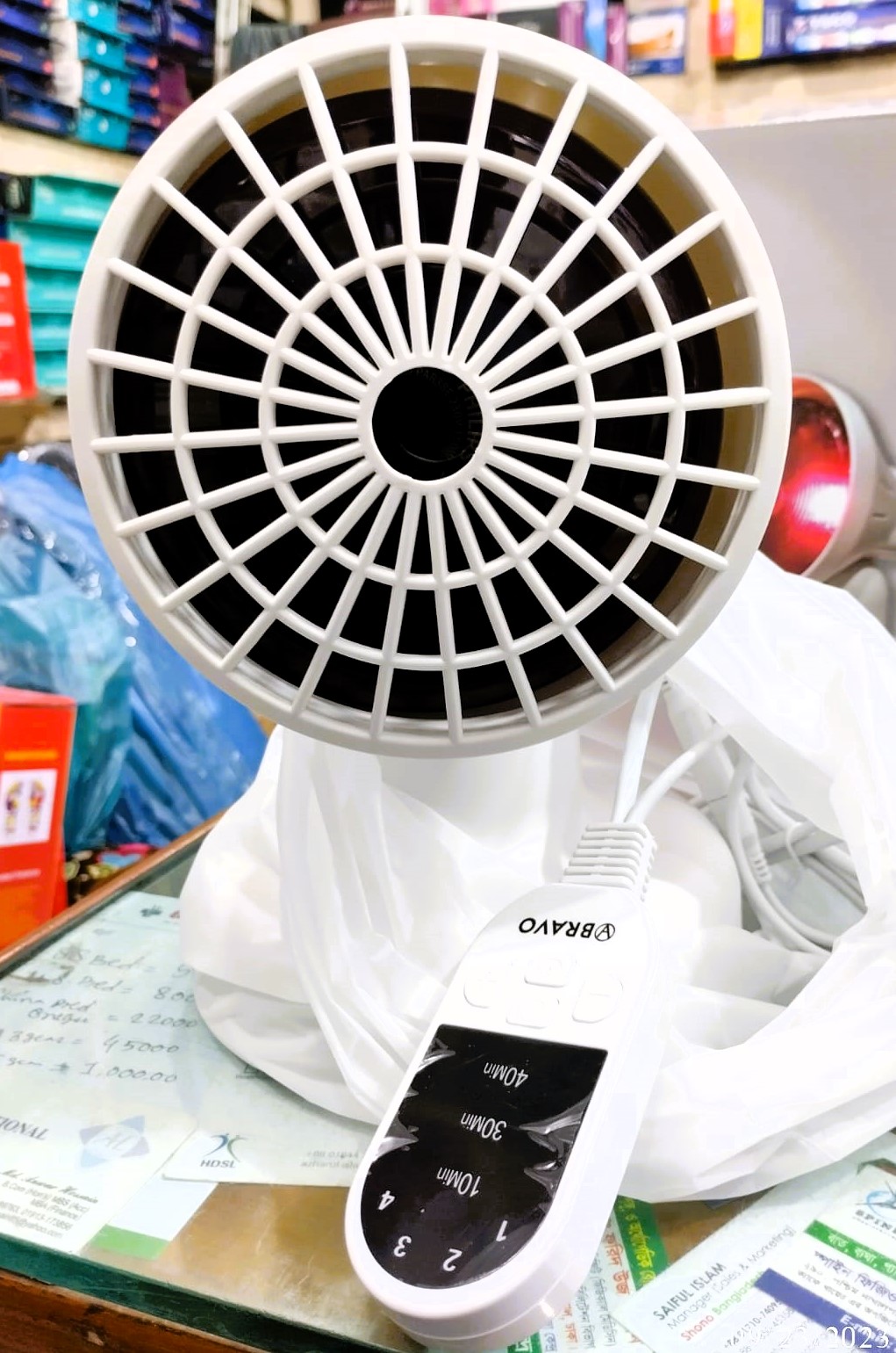 Picture of BRAVO Electric Infrared Heat Therapy Red Lamp for physiotherapy/Infrared therapy 150w Multicolor
