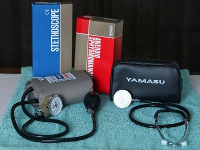 Picture of Yamasu Aneroid Sphygmomanometer with Stethoscope (Made in Japan) Multicolor