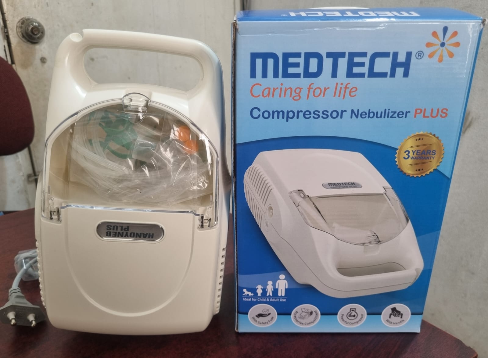 Picture of MEDTECH Caring for life Compressor Nebulizer PLUS White