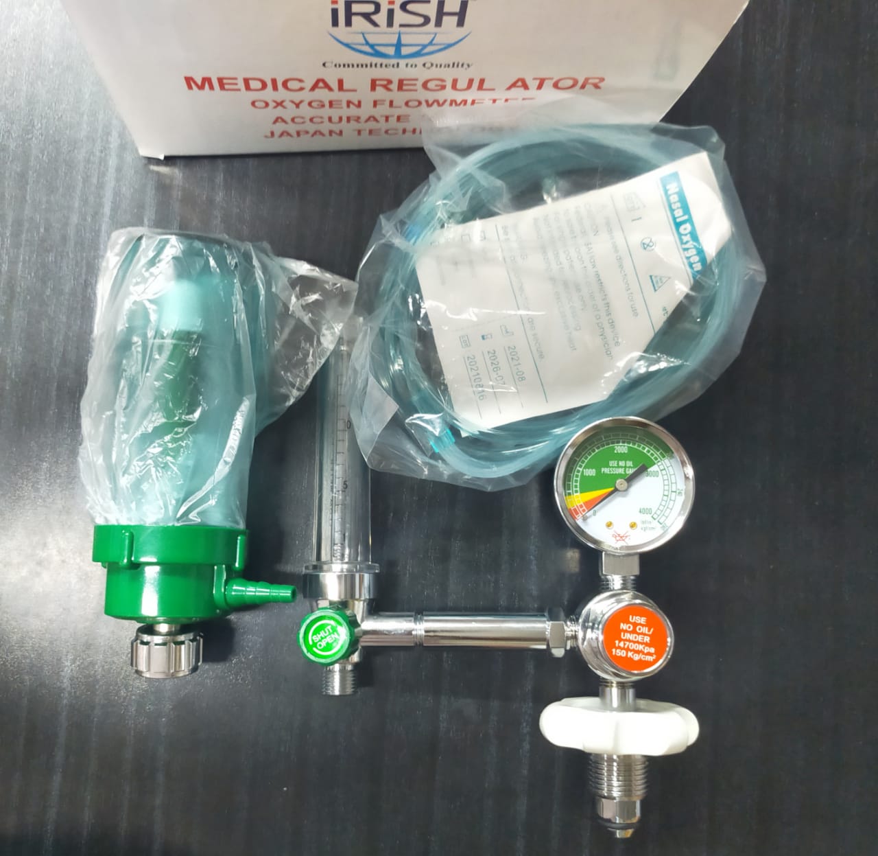 Picture of medical regulator oxygen flowmeter 