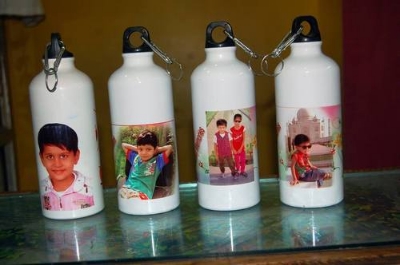 Picture of Customize Aluminum Water bottle can be Printed with Your Company Logo, Photo or any design of Your choice (600 ml) White