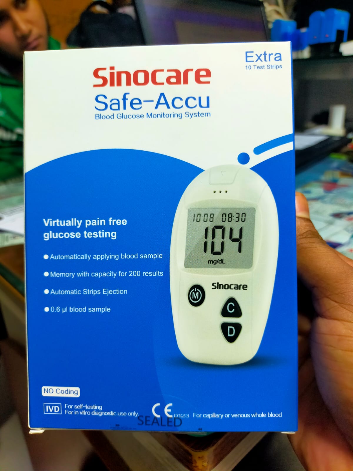 Picture of Sinocare Safe – Accu Blood Glucose Monitoring System with10 strip free White