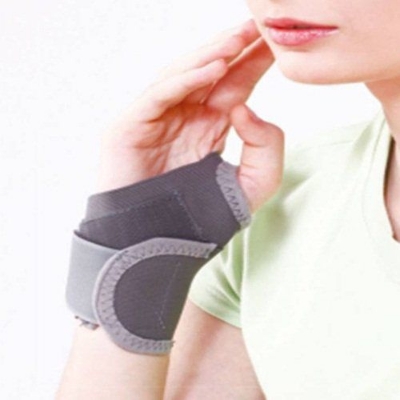 Picture of Tynor Wrist Brace With Thumb Excellent Immobilization Grey