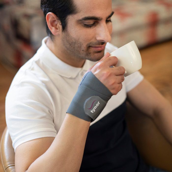 Picture of Tynor Wrist Brace With Thumb Excellent Immobilization Grey