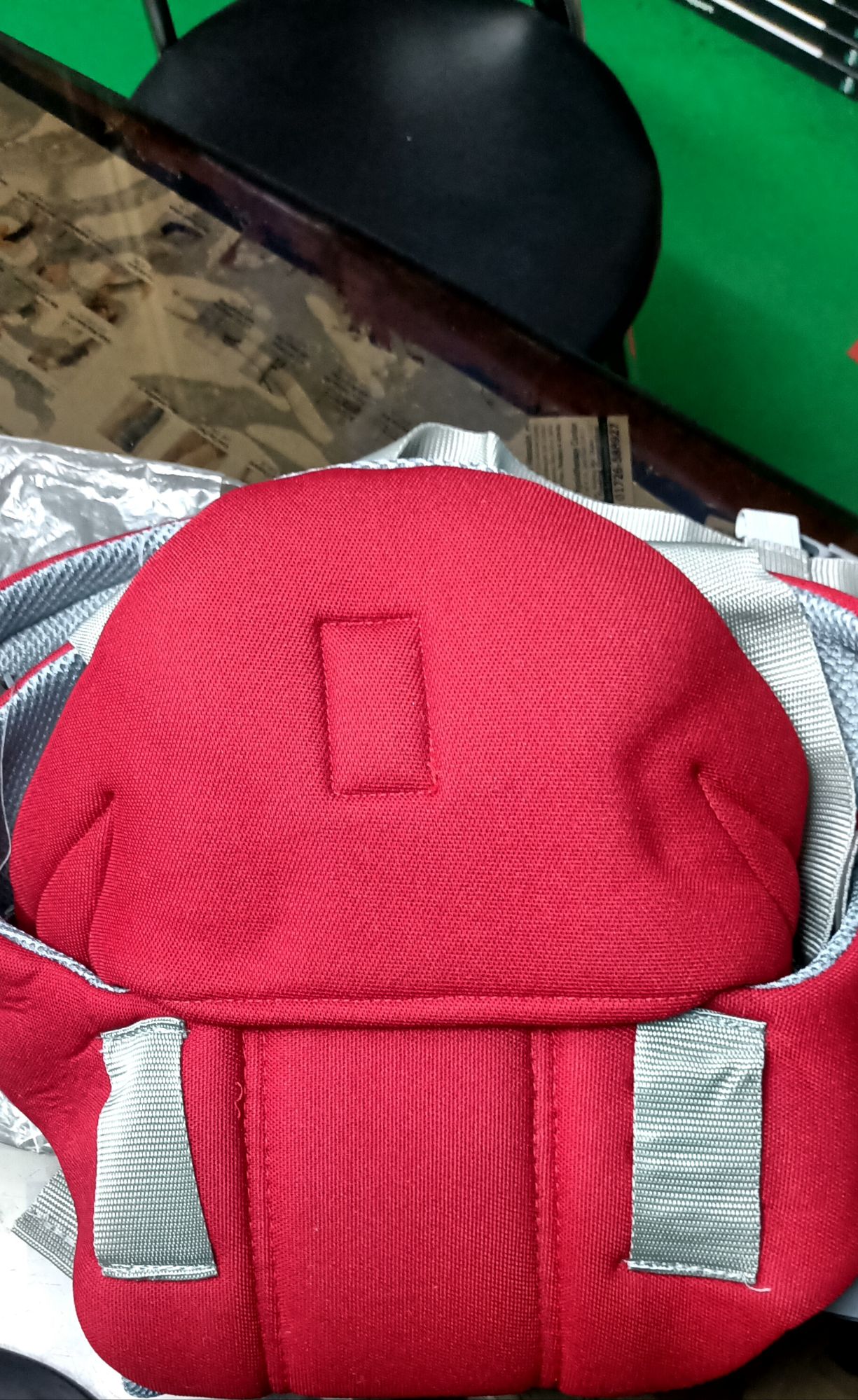 Picture of Baby Carrier it is lined with 3D mesh Fabric Optimizing Comfort for all Seasons. Red